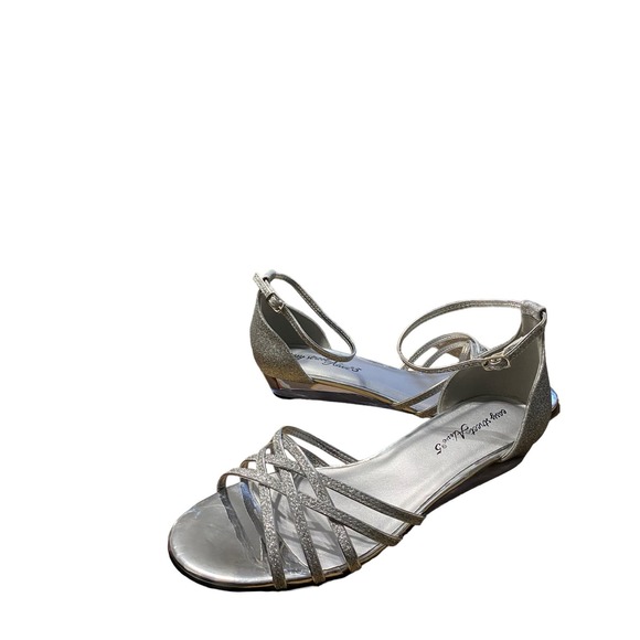Easy Street Sling Back Strap Sandals Silver Size 10WW Sparkle - Picture 1 of 12